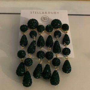 COPY - Stella & Ruby priyanka chandeliers earrings